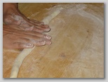 Gli gnocchi fatti in casa al sugo di castrato