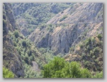 D’Anversa degli Abruzzi, en passant par les gorges du Sagittaire, jusqu’au lac de Scanno