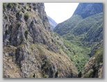 D’Anversa degli Abruzzi, en passant par les gorges du Sagittaire, jusqu’au lac de Scanno
