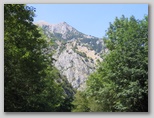 D’Anversa degli Abruzzi, en passant par les gorges du Sagittaire, jusqu’au lac de Scanno
