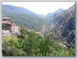 Da Anversa degli Abruzzi, passando per le gole del Sagittario, arrivando al Lago di Scanno