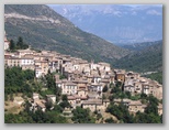 Da Anversa degli Abruzzi, passando per le gole del Sagittario, arrivando al Lago di Scanno