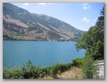 Da Anversa degli Abruzzi, passando per le gole del Sagittario, arrivando al Lago di Scanno